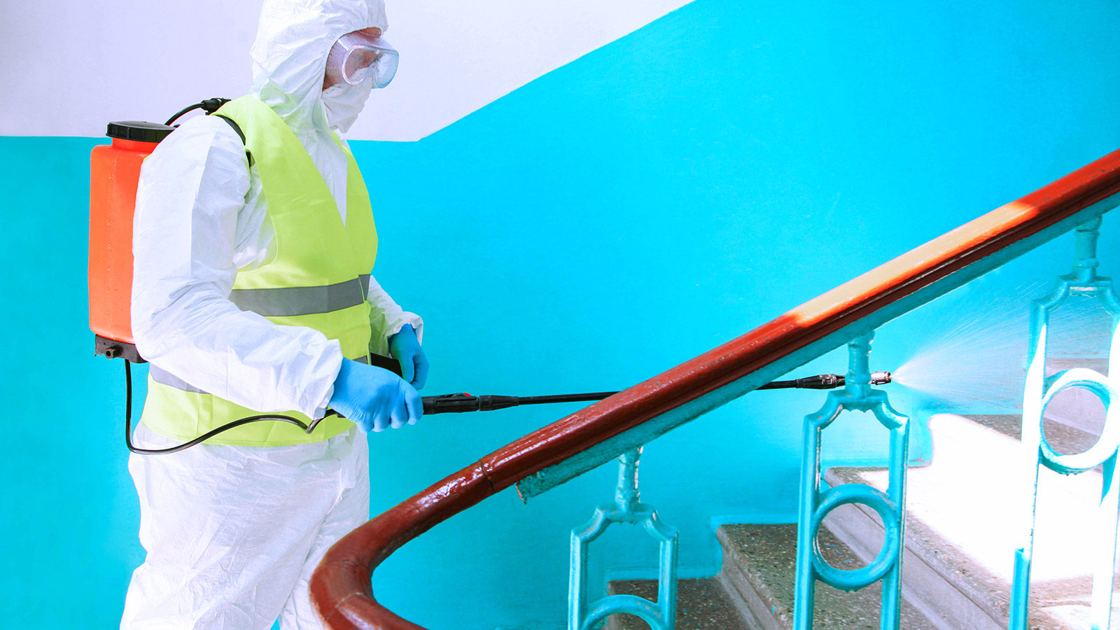 Desinfectar de coronavirus la comunidad